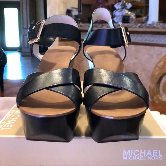 MICHAEL KORS Black Wedge Sandal - Picture 4 of 8